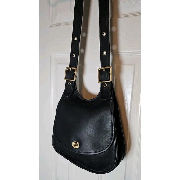 Coach Handbags - Vintage Coach Berkeley 9988 Blk Leather Saddle Bag Brass Hardware Crossbody 90s